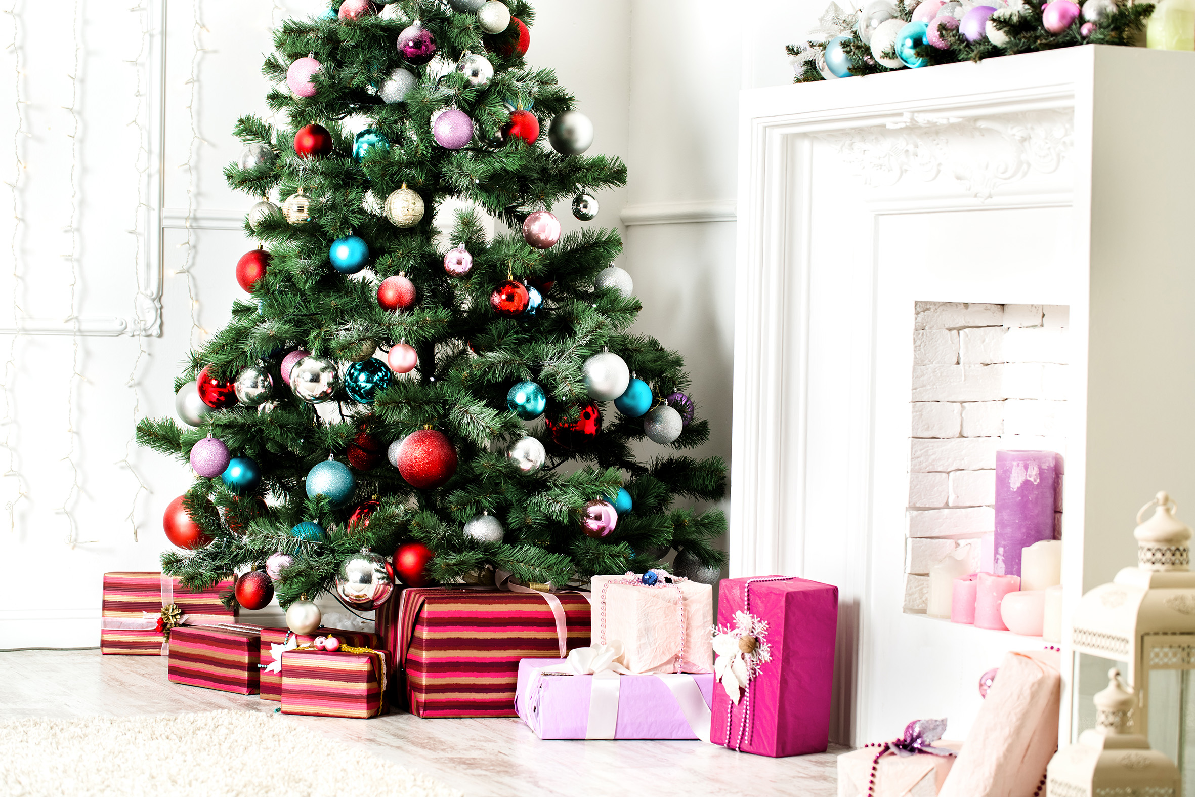 WIN a £25 voucher with our Christmas Tree Competition